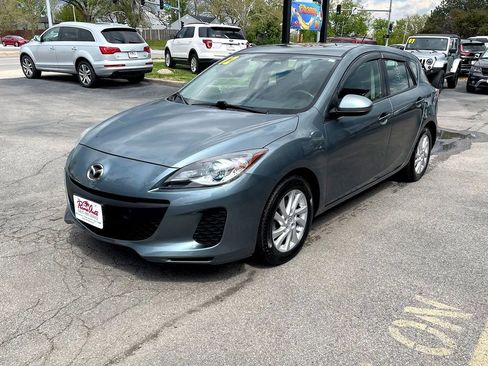 Used 2012 MAZDA MAZDA3 i Grand Touring w/ Tech Pkg FWD image 2