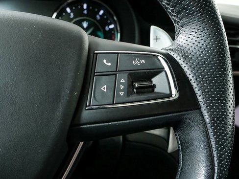 Used 2022 Maserati Quattroporte Modena image 15