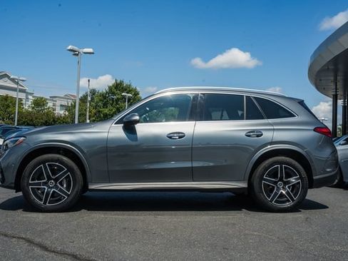 Used 2023 Mercedes-Benz GLC 300 4MATIC w/ AMG Line image 4