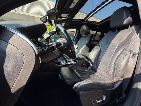 Used 2019 BMW X4 xDrive30i w/ M Sport Package AWD/4WD image 11
