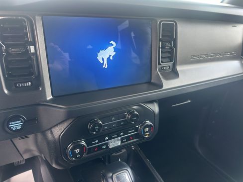 Used 2025 Ford Bronco Big Bend image 19