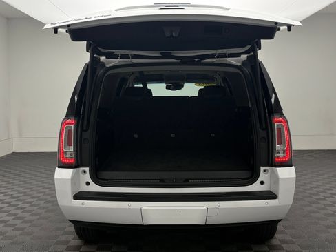 Used 2018 GMC Yukon XL SLT AWD/4WD image 10