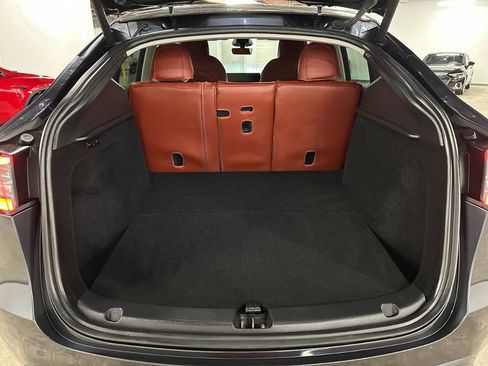 Used 2025 Tesla Model Y Long Range image 13