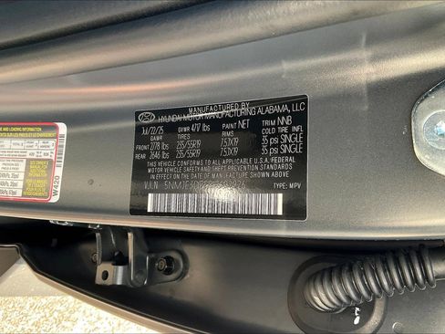 New 2025 Hyundai Tucson Limited image 8