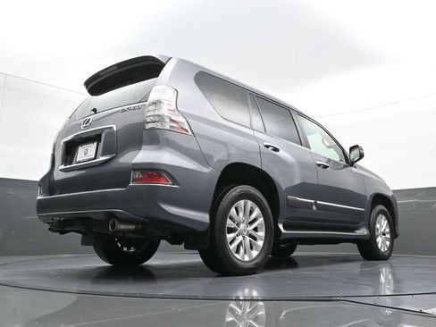 Used 2018 Lexus GX 460 Premium w/ Premium Package AWD/4WD image 26