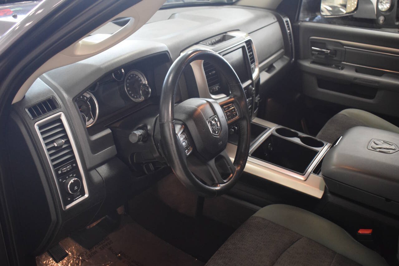 Used 2015 RAM 1500 Big Horn AWD/4WD image 22