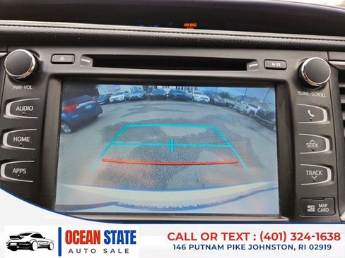 Used 2018 Toyota Highlander XLE image 18
