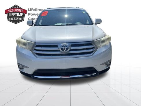 Used 2012 Toyota Highlander Limited w/ Tow Pkg AWD/4WD image 8