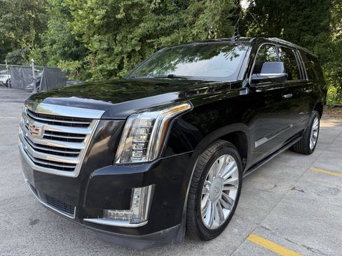 Used 2017 Cadillac Escalade ESV Platinum AWD/4WD image 1
