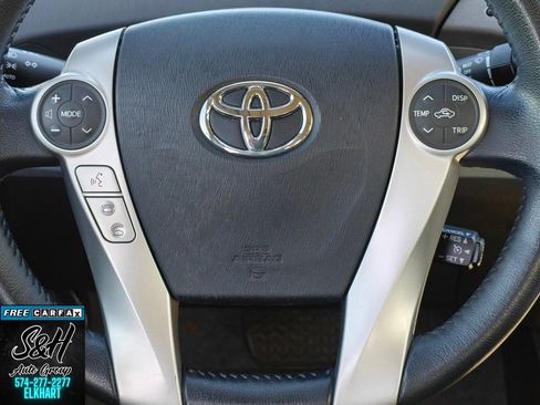 Used 2012 Toyota Prius Four w/ Deluxe Solar Roof Pkg FWD image 5