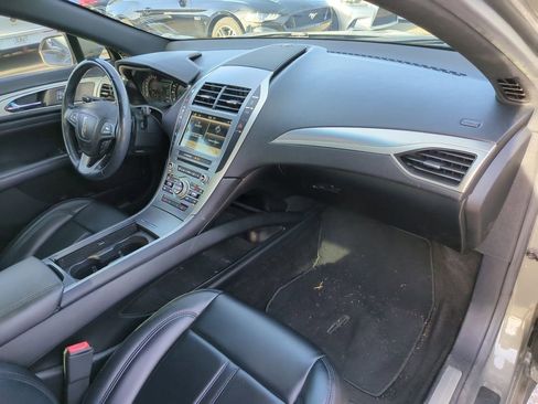 Used 2017 Lincoln MKZ Premiere image 6