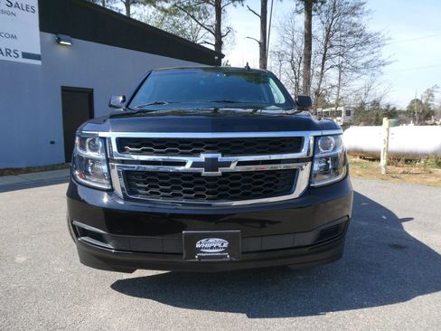 Used 2019 Chevrolet Suburban LT w/ LT Midnight Edition image 2