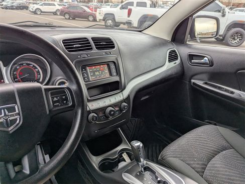 Used 2012 Dodge Journey SXT w/ Flexible Seating Group image 20