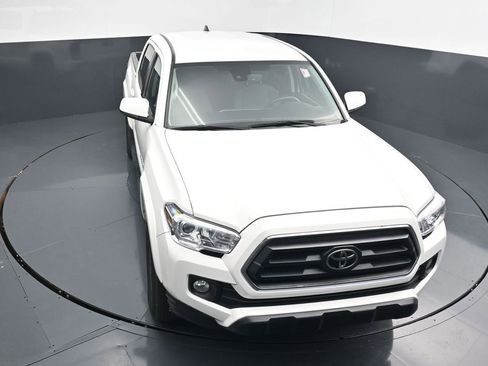 Used 2023 Toyota Tacoma SR5 AWD/4WD image 10