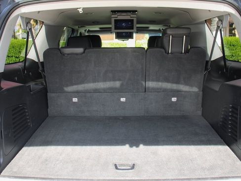 Used 2020 Cadillac Escalade ESV Luxury image 9