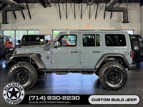 Used 2024 Jeep Wrangler Unlimited w/ Convenience Group AWD/4WD image 15