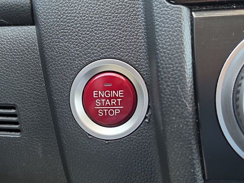 Used 2015 Honda Fit EX image 27