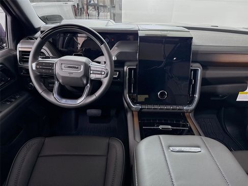New 2026 GMC Yukon XL Denali w/ Denali Reserve Package AWD/4WD image 2