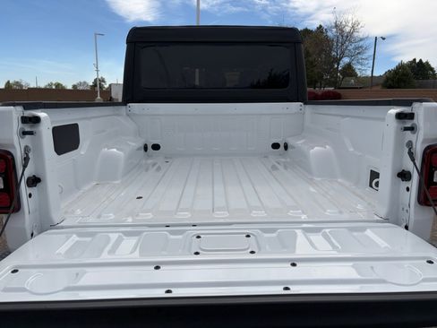 New 2026 Jeep Gladiator Mojave w/ Safety Group AWD/4WD image 29