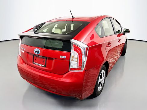 Used 2015 Toyota Prius Two image 4