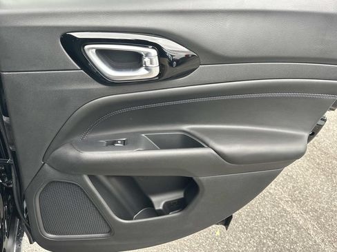New 2026 Jeep Compass Latitude AWD/4WD image 14