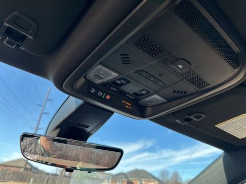 Used 2020 Cadillac XT6 Premium Luxury image 30