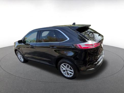 Used 2024 Ford Edge SEL image 10