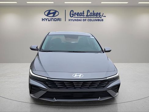 New 2026 Hyundai Elantra Limited FWD image 8