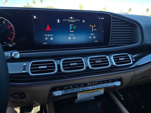 New 2026 Mercedes-Benz GLS 450 4MATIC image 26