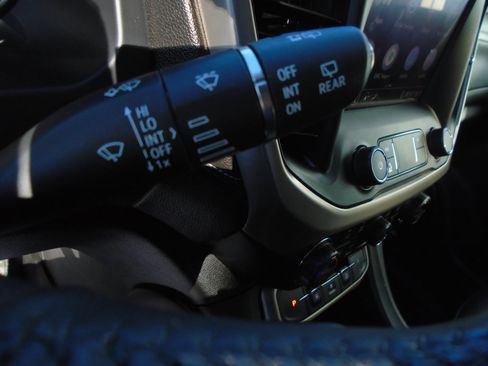 Used 2020 GMC Acadia Denali w/ Technology Package image 70