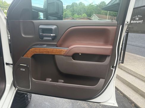 Used 2015 Chevrolet Silverado 2500 High Country w/ Duramax Plus Package AWD/4WD image 52