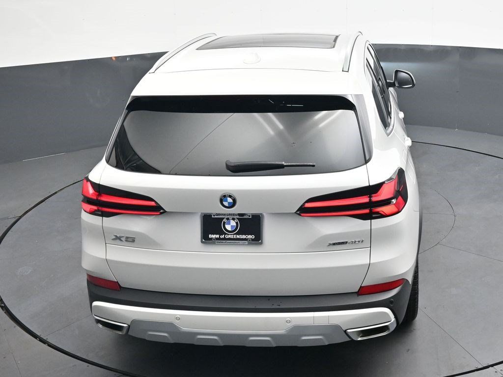 Used 2026 BMW X5 xDrive40i w/ Premium Package AWD/4WD image 28