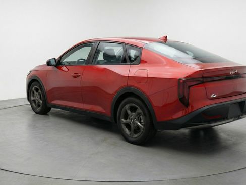 Used 2025 Kia K4 LXS image 6