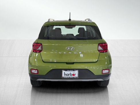 Certified 2023 Hyundai Venue SEL image 6