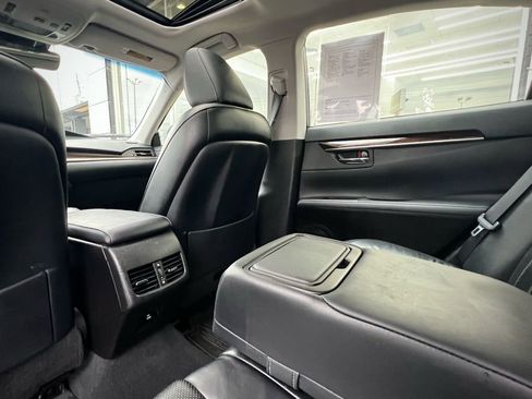 Used 2017 Lexus ES 350 w/ Luxury Package image 19