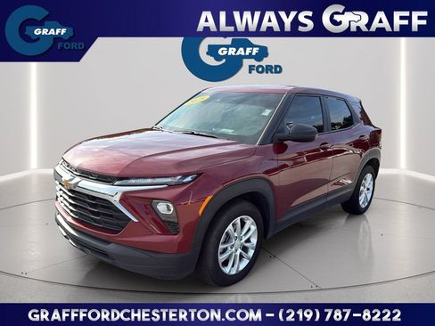 Used 2025 Chevrolet TrailBlazer LS w/ LS Convenience Package FWD image 1