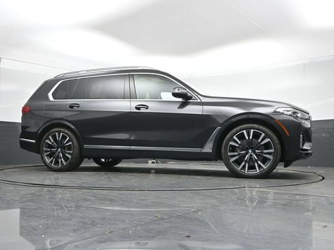 Used 2022 BMW X7 xDrive40i w/ Premium Package AWD/4WD image 43