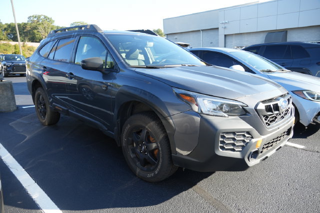 Used 2025 Subaru Outback Wilderness AWD/4WD image 1