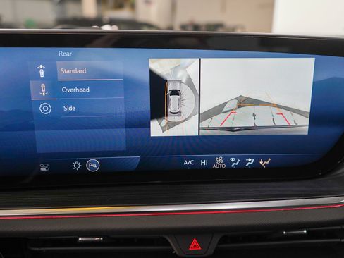 Used 2024 Buick Envision Preferred image 26