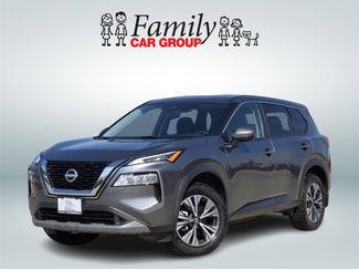 Used 2022 Nissan Rogue SV image 1