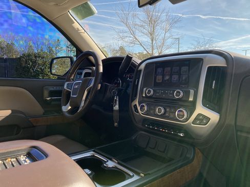 Used 2017 GMC Sierra 1500 SLT image 6