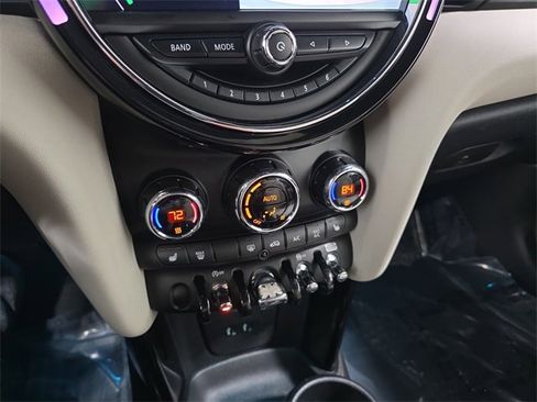 Used 2019 MINI Cooper S image 24