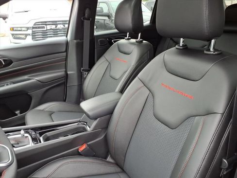 New 2026 Jeep Compass Trailhawk w/ Sun, Sound & Navigation Group image 14