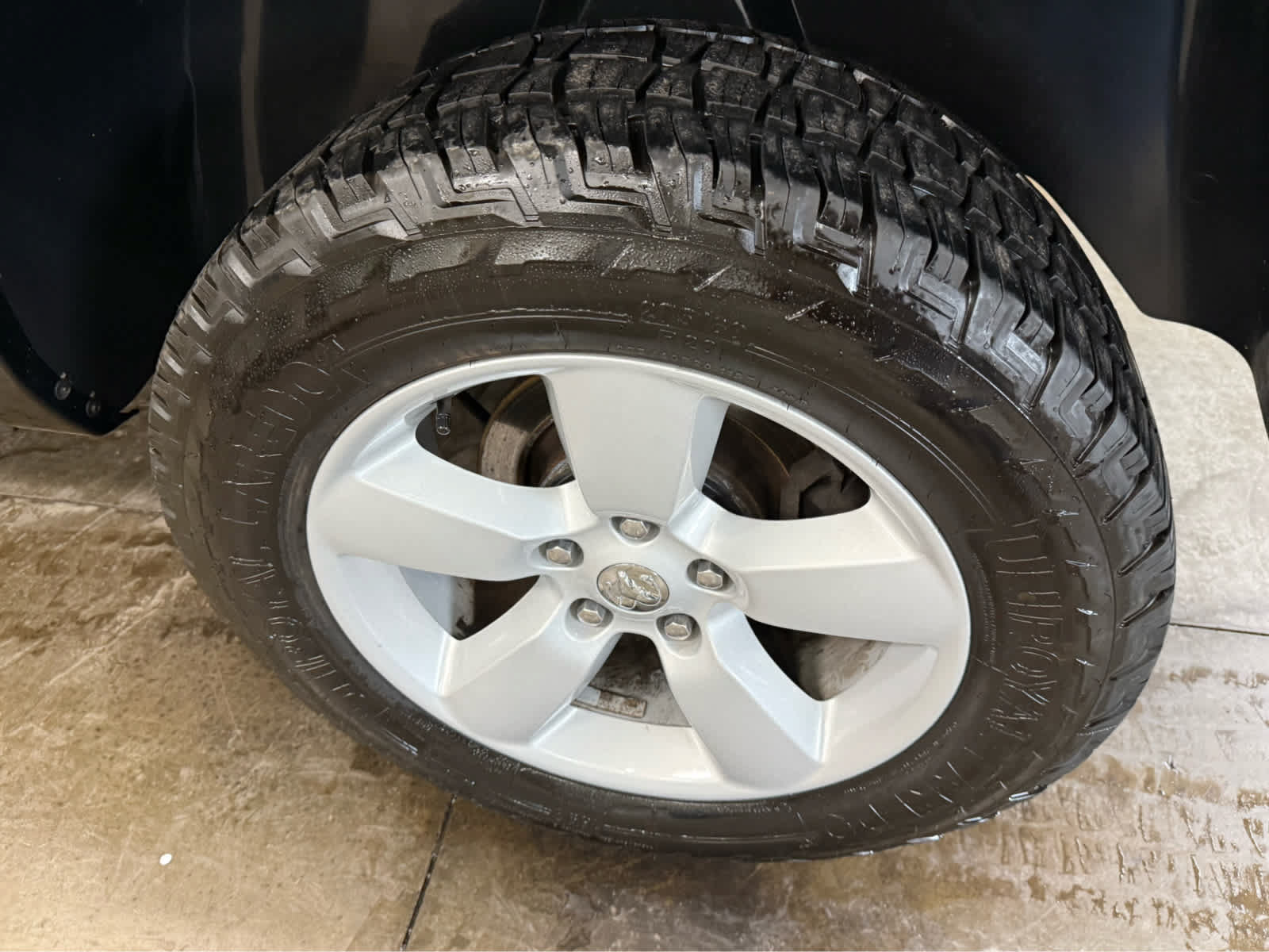 Used 2023 RAM 1500 Classic SLT AWD/4WD image 30