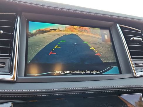 Used 2022 INFINITI QX50 Luxe w/ Appearance Package image 24