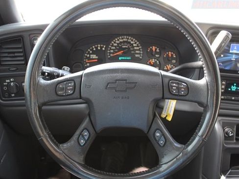 Used 2004 Chevrolet Avalanche Z71 image 19
