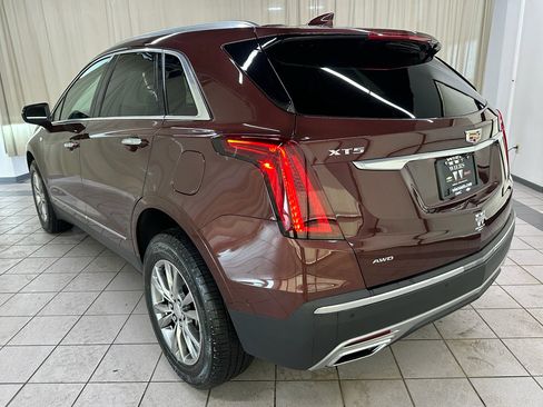 Used 2023 Cadillac XT5 Premium Luxury w/ Technology Package AWD/4WD image 8