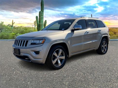 Used 2015 Jeep Grand Cherokee Overland image 7