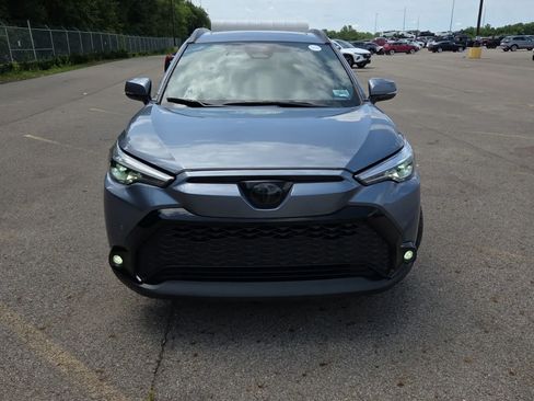 Used 2024 Toyota Corolla Cross AWD Hybrid w/ Convenience Package image 3