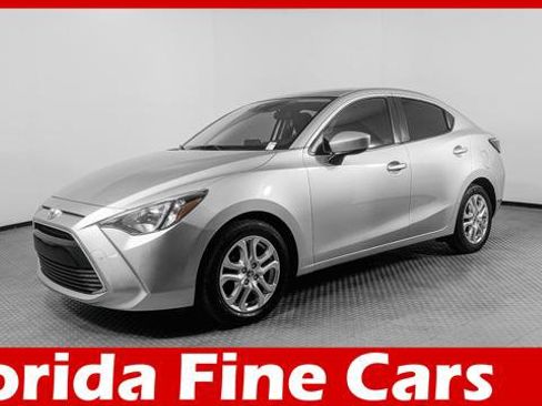 Used 2018 Toyota Yaris iA FWD image 1